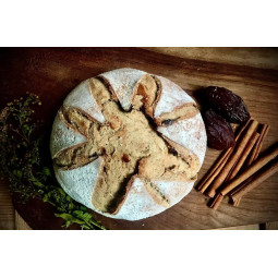 Pan con dátiles y canela